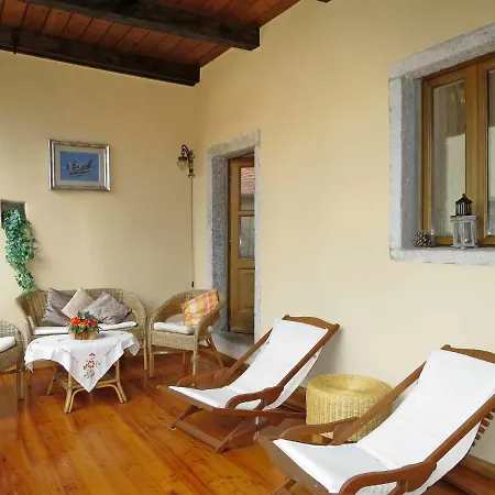 Locazione Turistica Casa Al Portico Apartment *